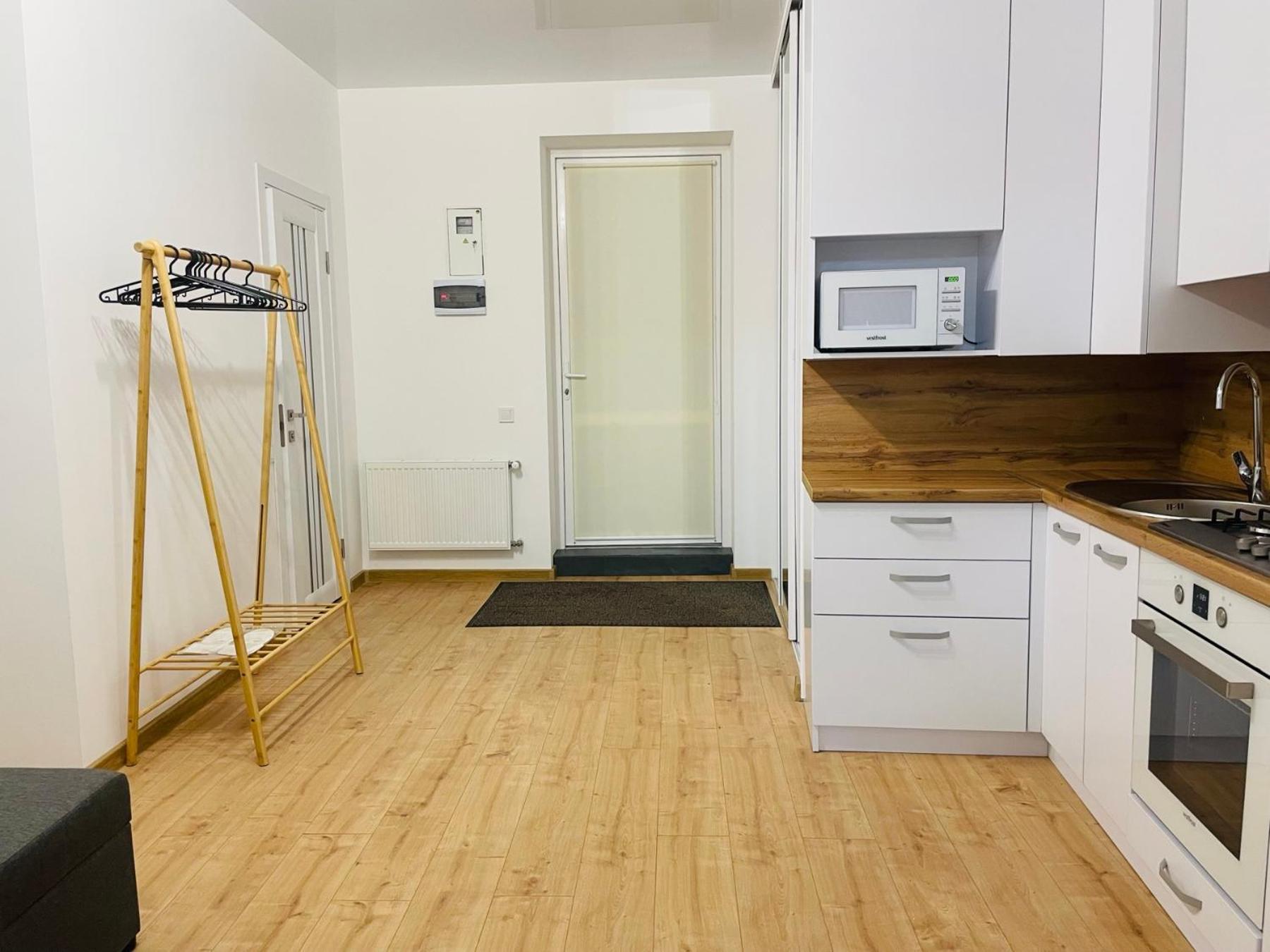 На Куліша 3, Сучасні Апартаменти Біля Оперного Lviv Extérieur photo