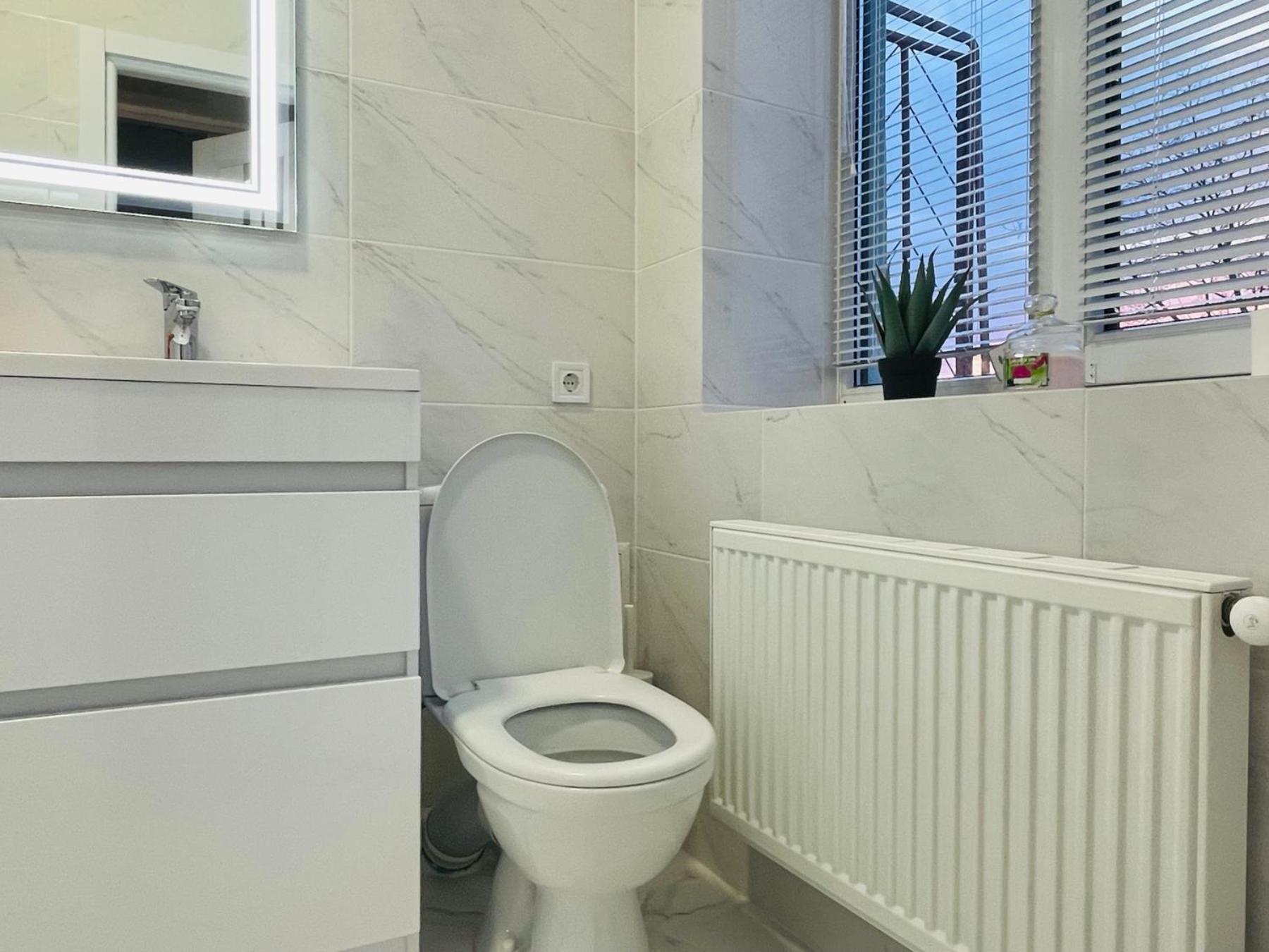 На Куліша 3, Сучасні Апартаменти Біля Оперного Lviv Extérieur photo
